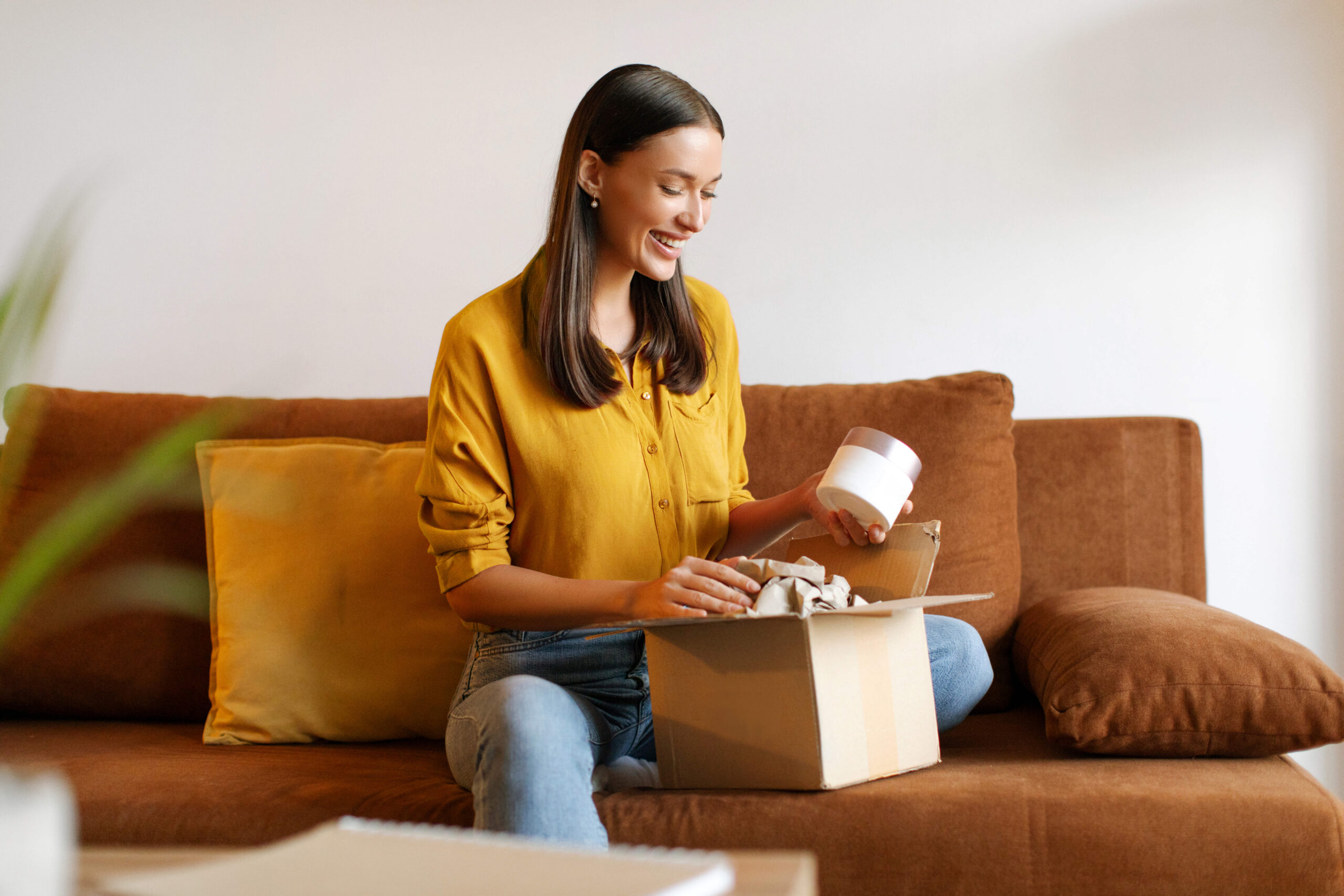 Free Skincare Samples by Mail: Moisturizers, Serums, and SPF You Can Try Before You Buy